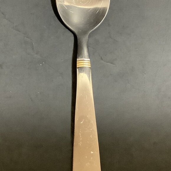 CAMBRIDGE METRO GOLD 23 Pcs: 5 Knives 8 Din Forks 2 Sal Forks 7 Soup Sp 1 Tsp - Picture 5 of 6